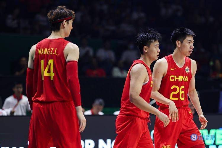 啊轻点灬大ji巴太粗太长1v1